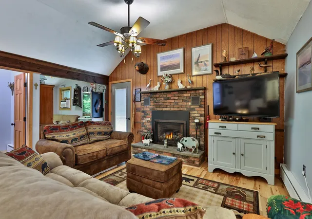 Photo 4 of Single family home for sale at 253 Lookout Rd, Pittsfield, VT 05762 | MLS# 5105259 | Listing updated on 2026-08-25