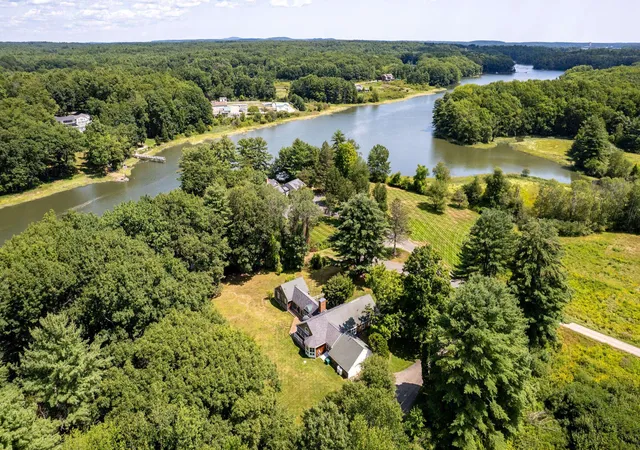 1st image of 59 Durham Point Rd, Durham, NH 03824 | MLS# 5105266