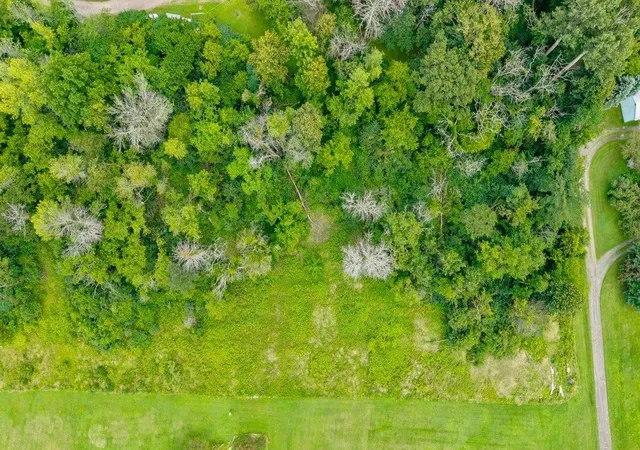 Photo 4 of Land for sale at 7 Colonel Allen Dr, South Hero, VT 05486 | MLS# 5105275 | Listing updated on 2026-08-17