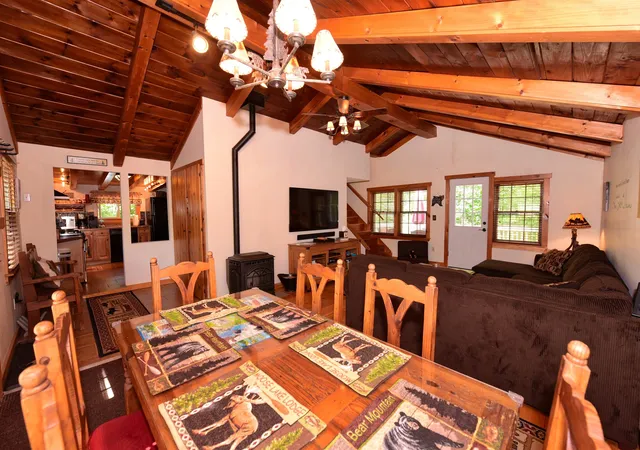 Photo 4 of Single family home for sale at 140 Mountain View Dr, Conway, NH 03818 | MLS# 5105281 | Listing updated on 2026-09-04