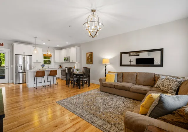 1st image of 88 Silver St #3, Dover, NH 03820 | MLS# 5105292