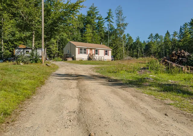 1st image of 12 Rabbit Hollow Rd, Winchester, NH 03470 | MLS# 5105294