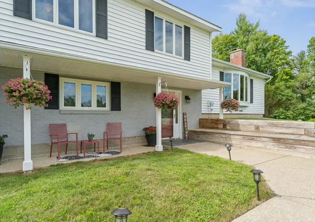 Photo 3 of Sale Pending at 25 Brigham Hill Rd, Essex Junction, VT 05452 | MLS# 5105300 | Listing updated on 2026-08-24