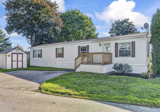 Photo 1 of Manufactured home for sale at 110 Blackberry Pl, Kittery, ME 03904 | MLS# 5105322 | Listing updated on 2026-08-17