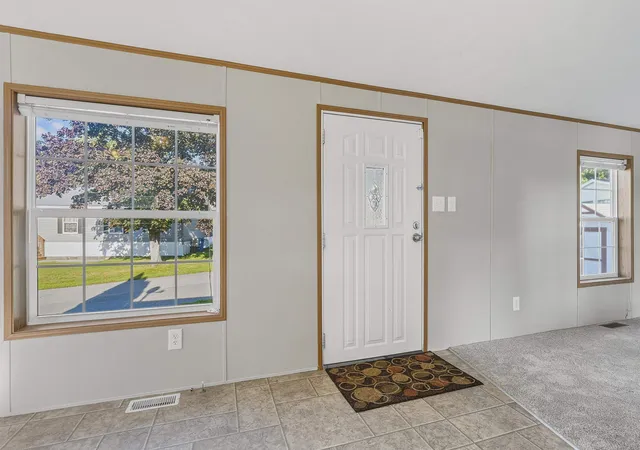 Photo 4 of Manufactured home for sale at 110 Blackberry Pl, Kittery, ME 03904 | MLS# 5105322 | Listing updated on 2026-08-17