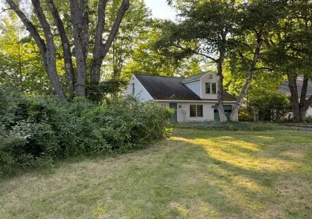 2nd image of 24 Cressey St, Henniker, NH 03242 | MLS# 5105326