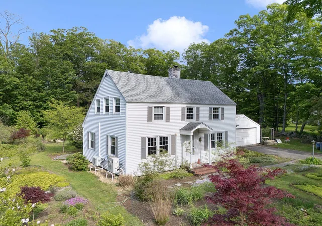 Photo 1 of Single family home for sale at 1137 Upper Dummerston Rd, Brattleboro, VT 05301 | MLS# 5105327 | Listing updated on 2026-08-26