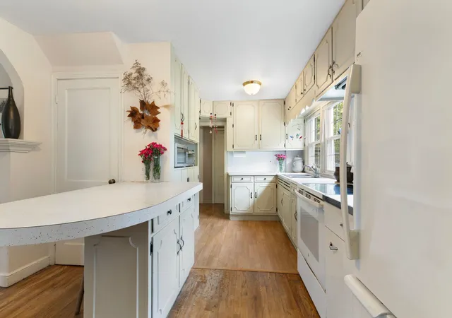 Photo 3 of Single family home for sale at 1137 Upper Dummerston Rd, Brattleboro, VT 05301 | MLS# 5105327 | Listing updated on 2026-08-26