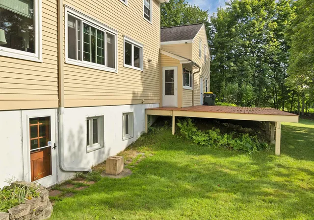 Photo 3 of Single family home for sale at 176 White Oaks Rd, Laconia, NH 03246 | MLS# 5105331 | Listing updated on 2026-09-19