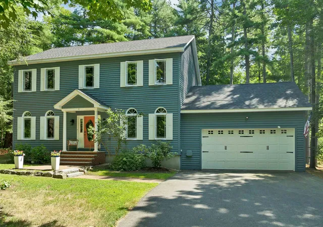 1st image of 6 Eagle Tr, Wolfeboro, NH 03894 | MLS# 5105342
