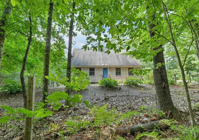 2nd image of 241 Lower Beech Hill Rd, Campton, NH 03223 | MLS# 5105343