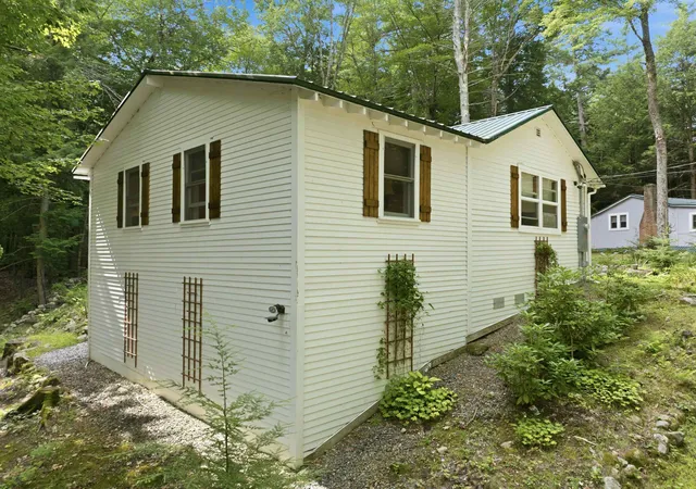 3rd image of 43-45 Elm St, Bristol, NH 03222 | MLS# 5105345