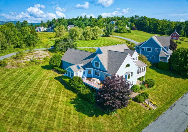 2nd image of 5 General Ct, Grantham, NH 03753 | MLS# 5105354