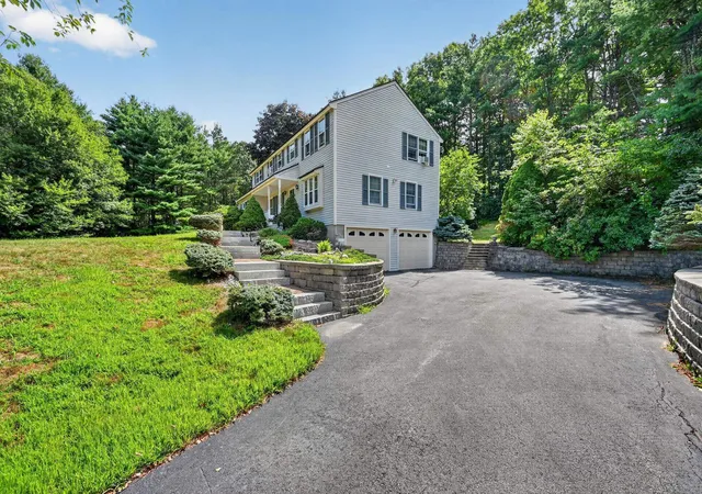 Photo 1 of Sale Pending at 3 Farrwood Rd, Windham, NH 03087 | MLS# 5105355 | Listing updated on 2026-08-20
