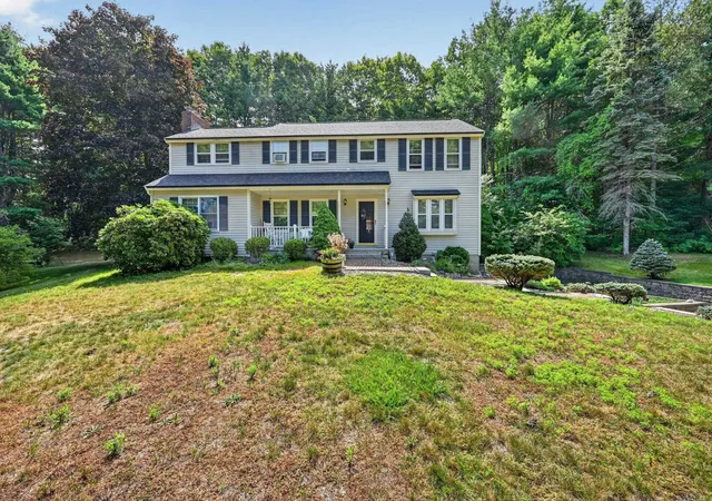 Photo 2 of Sale Pending at 3 Farrwood Rd, Windham, NH 03087 | MLS# 5105355 | Listing updated on 2026-08-20