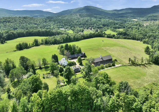Photo 2 of Single family home for sale at 37 Old County Farm Rd, Wilton, NH 03086 | MLS# 5105366 | Listing updated on 2026-08-24