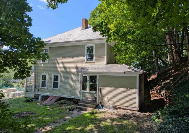 Photo 3 of Single family home for sale at 207 Elliot St, Brattleboro, VT 05301 | MLS# 5105369 | Listing updated on 2026-09-16