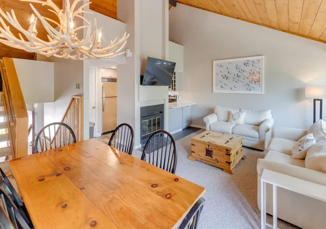 Photo 3 of Townhouse for sale at 76 Fox Run Rd #Unit 2, Lincoln, NH 03251 | MLS# 5105373 | Listing updated on 2026-08-22
