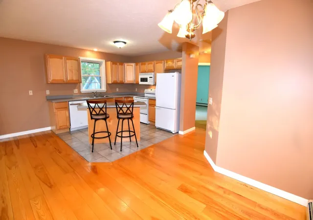 Photo 3 of Single family home for sale at 9b New St, Saint Albans, VT 05478 | MLS# 5105379 | Listing updated on 2026-09-11