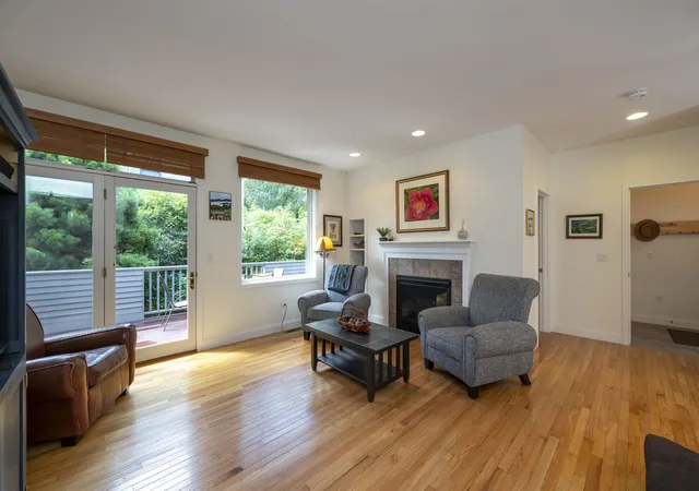 Photo 4 of Condo for sale at 101 Catamount Rd #7A, Quechee, VT 05059 | MLS# 5105400 | Listing updated on 2026-10-02