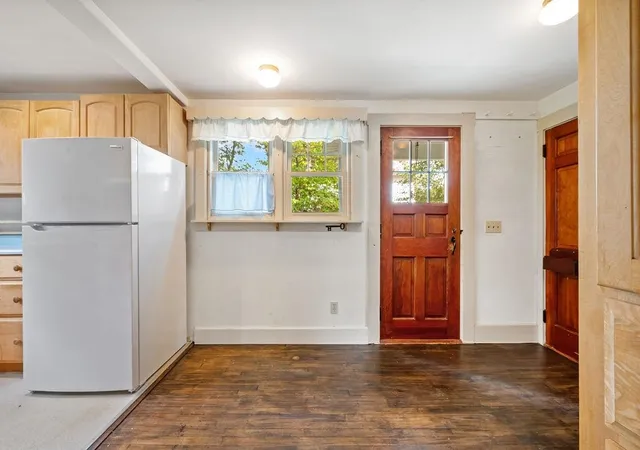 Photo 4 of Single family home for sale at 11 Edgewood St, Claremont, NH 03743 | MLS# 5105402 | Listing updated on 2026-10-07