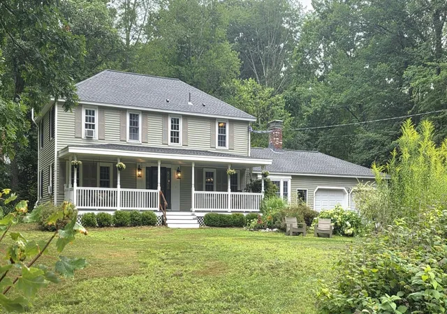 Photo 3 of Sale Pending at 12 King Henry Dr, Londonderry, NH 03053 | MLS# 5105407 | Listing updated on 2026-08-24