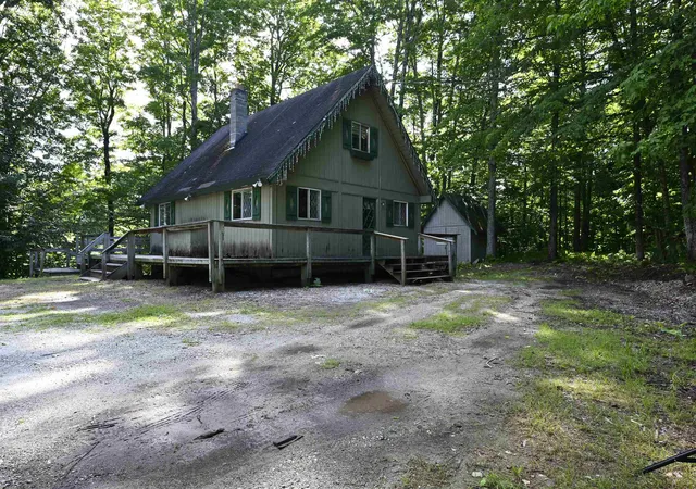 Photo 3 of Single family home for sale at 393 Tanglewood Dr, Killington, VT 05751 | MLS# 5105420 | Listing updated on 2026-09-16