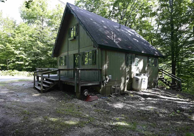 Photo 4 of Sale Pending at 393 Tanglewood Dr, Killington, VT 05751 | MLS# 5105420 | Listing updated on 2026-09-29