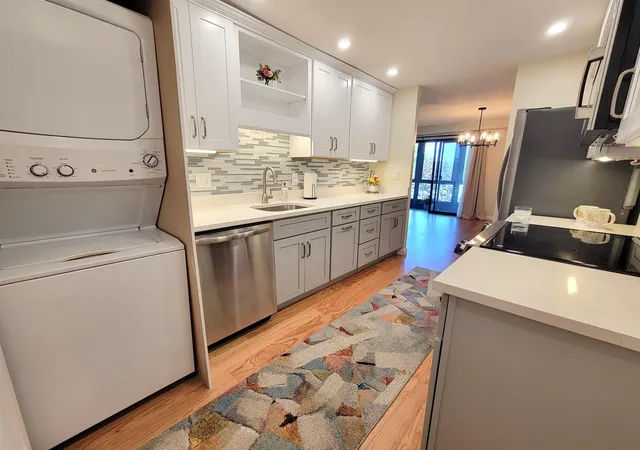Photo 3 of Sale Pending at 39 Spit Brook Rd #46, Nashua, NH 03060 | MLS# 5105424 | Listing updated on 2026-08-26