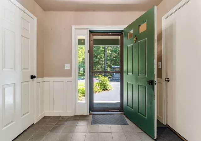 Photo 4 of Sale Pending at 7 Saxonhollow Rd #C-1, Essex Junction, VT 05452 | MLS# 5105428 | Listing updated on 2026-09-08