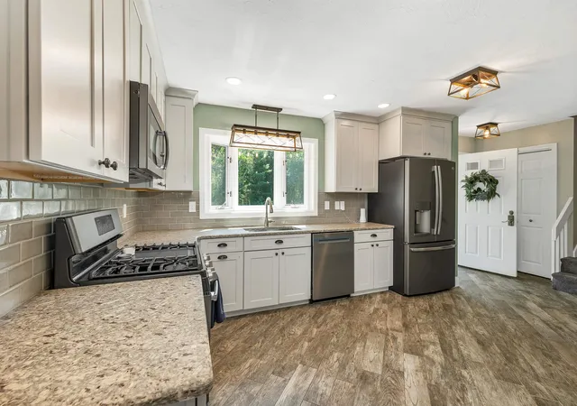 Photo 3 of Townhouse for sale at 7c Gagnon Hill Rd, Rollinsford, NH 03869 | MLS# 5105433 | Listing updated on 2026-09-07