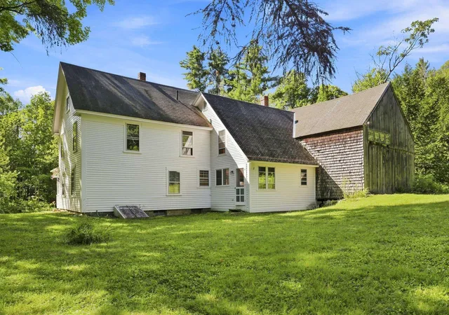28th image of 328 Pingree Rd, New London, NH 03257 | MLS# 5105439