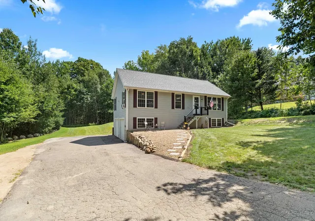 1st image of 7 Dalton Dr, Center Barnstead, NH 03225 | MLS# 5105444