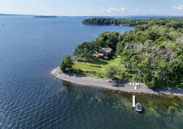 Photo 1 of Single family home for sale at 124 East Shore North, Grand Isle, VT 05458 | MLS# 5105454 | Listing updated on 2026-08-20