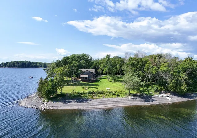 Photo 3 of Single family home for sale at 124 East Shore North, Grand Isle, VT 05458 | MLS# 5105454 | Listing updated on 2026-08-20