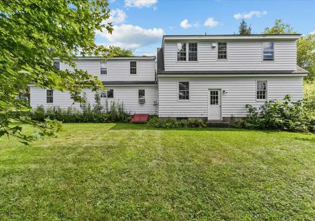 Photo 2 of Single family home for sale at 33 Colonial Dr, Montpelier, VT 05602 | MLS# 5105455 | Listing updated on 2026-09-15