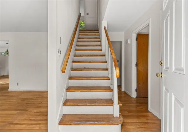Photo 3 of Single family home for sale at 33 Colonial Dr, Montpelier, VT 05602 | MLS# 5105455 | Listing updated on 2026-09-15