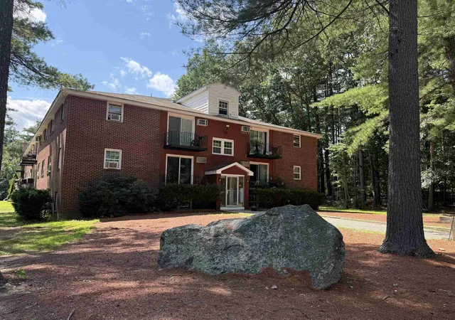 1st image of 1 Charleston Ave #1, Londonderry, NH 03053 | MLS# 5105466