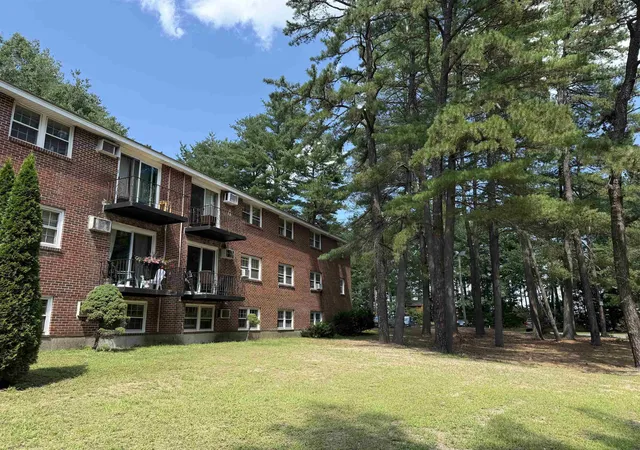 Photo 3 of Sale Pending at 1 Charleston Ave #1, Londonderry, NH 03053 | MLS# 5105466 | Listing updated on 2026-08-23
