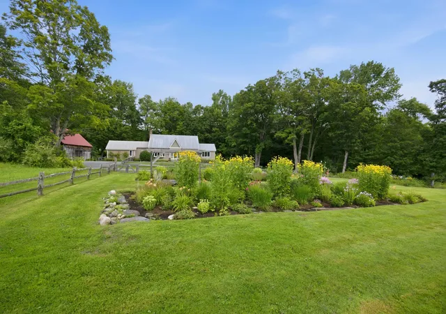 Photo 3 of Single family home for sale at 472 Greengate Rd, Barnard, VT 05031 | MLS# 5105485 | Listing updated on 2026-08-21