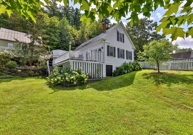 Photo 3 of Single family home for sale at 13 High St, Woodstock, VT 05091 | MLS# 5105489 | Listing updated on 2026-08-30