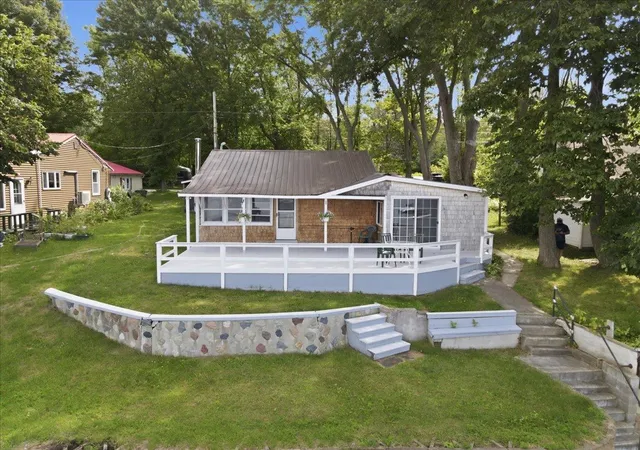 Photo 1 of Single family home for sale at 479 Bingham Shore Rd, Saint Albans, VT 05478 | MLS# 5105499 | Listing updated on 2026-09-08
