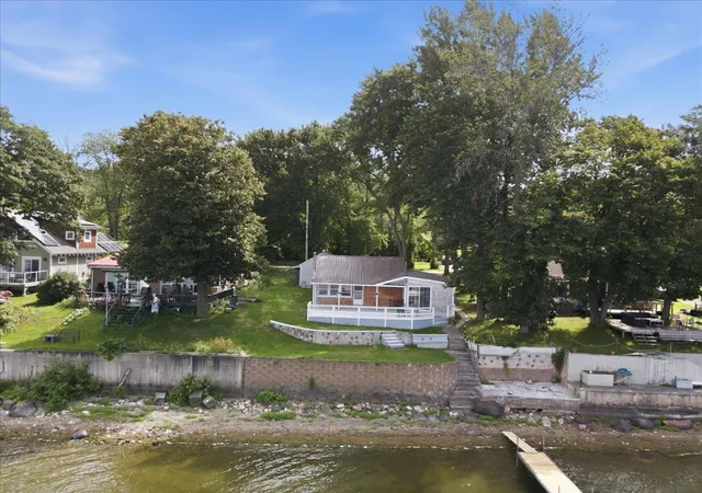 Photo 3 of Single family home for sale at 479 Bingham Shore Rd, Saint Albans, VT 05478 | MLS# 5105499 | Listing updated on 2026-09-08