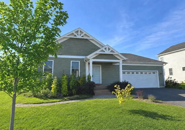 Single family home for sale at 115 Horseshoe Cir, Milton, VT 05468 | MLS# 5105502