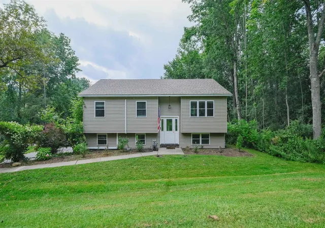 Single family home for sale at 50 Wickham Ln, Wallingford, VT 05773 | MLS# 5105504
