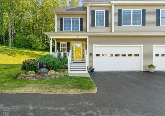 Photo 2 of Sale Pending at 28 B Black Walnut Ln #28-B, Jericho, VT 05465 | MLS# 5105513 | Listing updated on 2026-09-10
