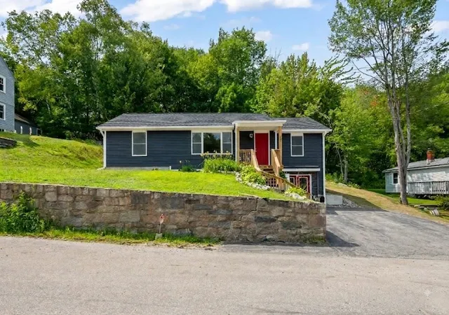 Photo 3 of Single family home for sale at 449 Second Ave, Berlin, NH 03570 | MLS# 5105524 | Listing updated on 2026-08-29