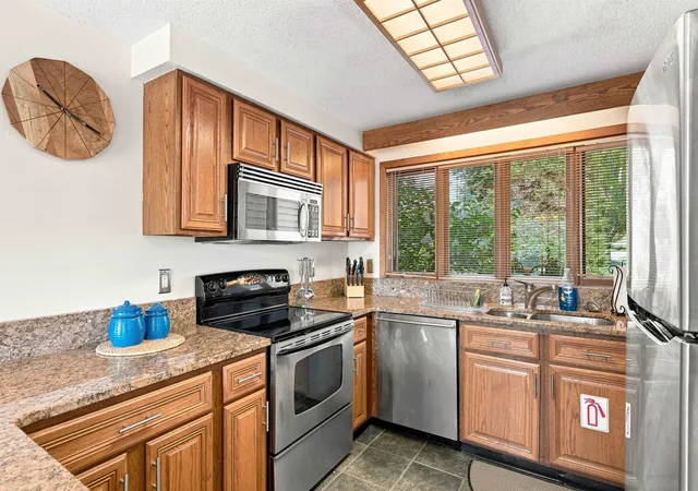 4th image of 1 Gables Dr #Unit A, Laconia, NH 03246 | MLS# 5105528
