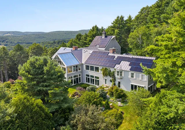 Photo 4 of Single family home for sale at 101 Old Coach Rd, Norwich, VT 05055 | MLS# 5105531 | Listing updated on 2026-09-01