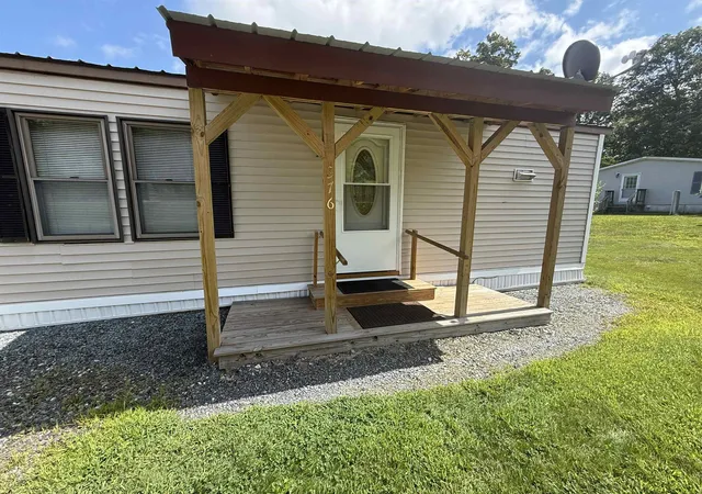 2nd image of 376 Chestnut St, Claremont, NH 03743 | MLS# 5105532